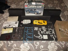 Vintage/AMT/Partial/Plastic/Built/Model(1967/CAMARO.Z/28/PARTS/LOT)1995/Nice