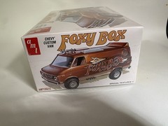 AMT Chevy Custom Van Foxy Box Retro Deluxe Plastic Model Kit Sealed Box