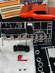 Vintage 1969 Chevy Chevelle SS 396 Built Model Partial Paint Extra Parts Box