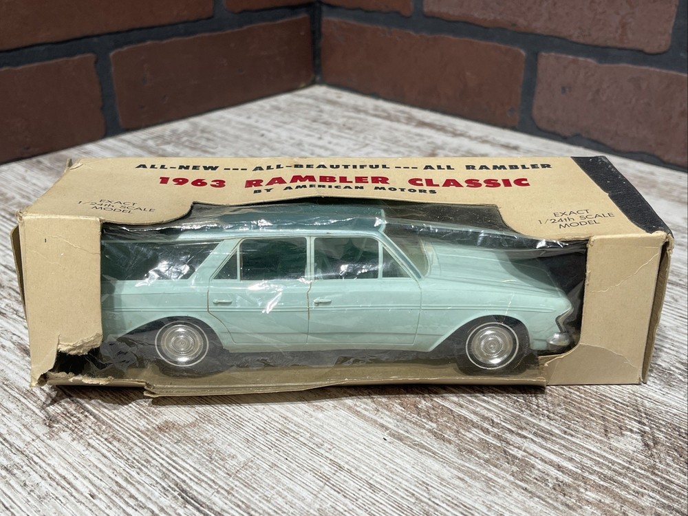 1963 Rambler Classic 4Dr. Wagon Dealer Promo Model Car 1/24 Turquise DAMAGED
