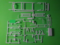 AMT 77 1977 Ford Van Surfer Econoline E150 1/25 frame chassis axle rear end