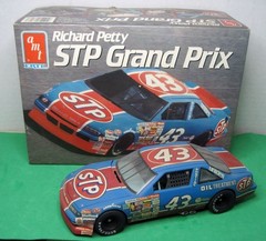 AMT Ertl 6728 1/25 Richard Petty’s #43 STP Pontiac Grand Prix Built up Nicely