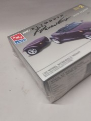 AMT ERTL 8588 1997 Plymouth Prowler & Trailer Kit 1/25th Factory Sealed