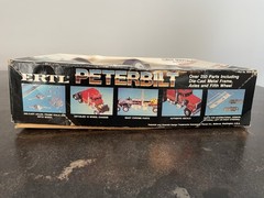 ERTL Peterbilt 359 Conventional 1:25 Scale Diecast Metal Model Kit