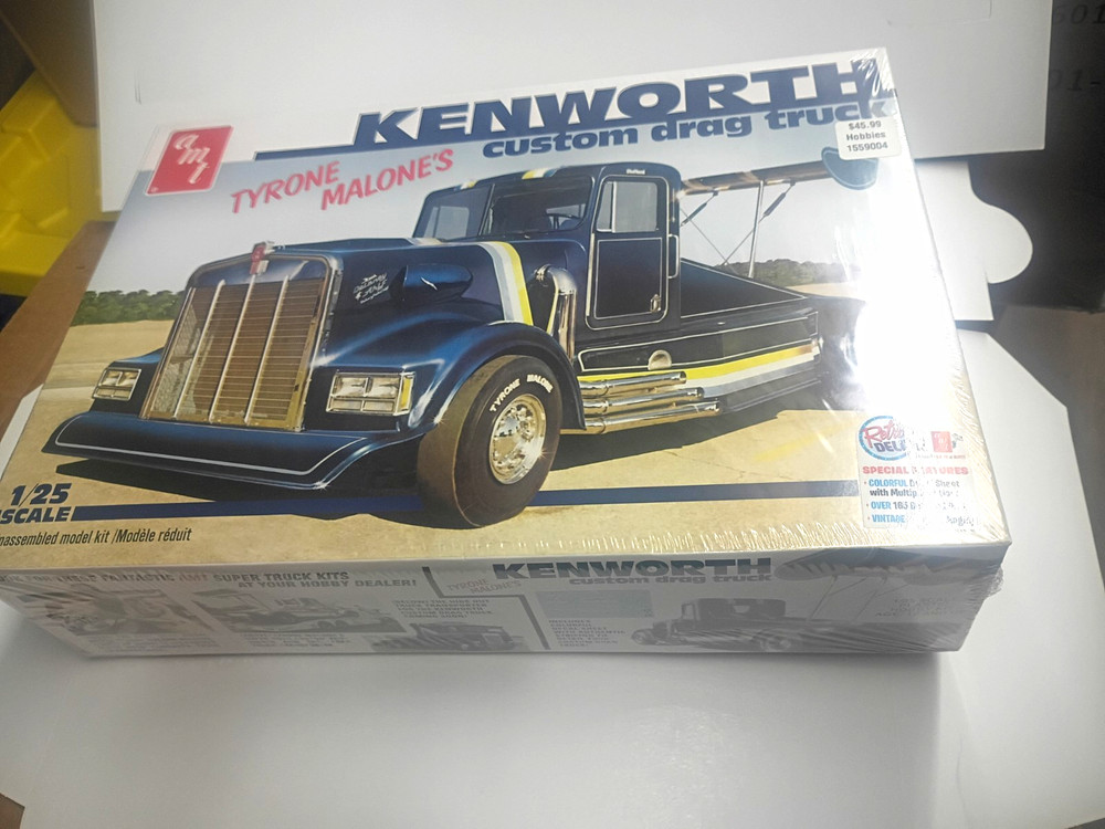 AMT Tyrone Malone Kenworth Custom Drag Truck 1:25 Model Kit Sealed