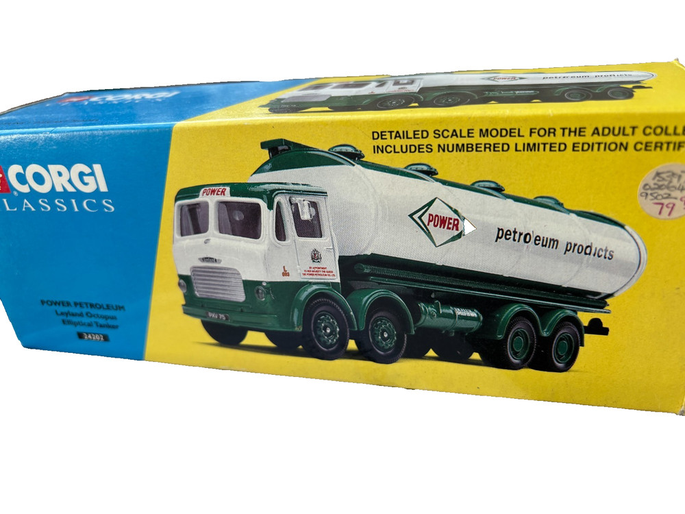 CORGI #21202 1/50th SCALE DIECAST LEYLAND OCTOPUS TANKER TRUCK & TRAILER