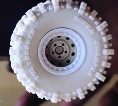 1/24 Scale Resin 15″ Bead lock Wheels & INTERCO TSL BOGGER SUPER SWAMPER X4