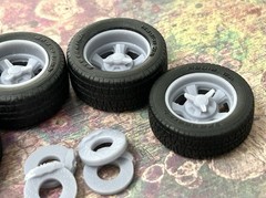 1/24 Scale: 17-inch “Cragar Street Pro” wheels W/ Wide Rear Tires . Resin