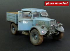 Plus Model 1/35 WWII British Ford WOT3 Tractor