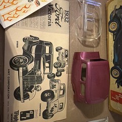ORIGINAL VINTAGE AMT 32 FORD VICTORIA TROPHY SERIES KIT Body Painted Complete