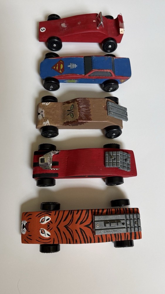 Lot of 5 Pinewood Derby Race Cars with Extras for Parts Cub Scouts