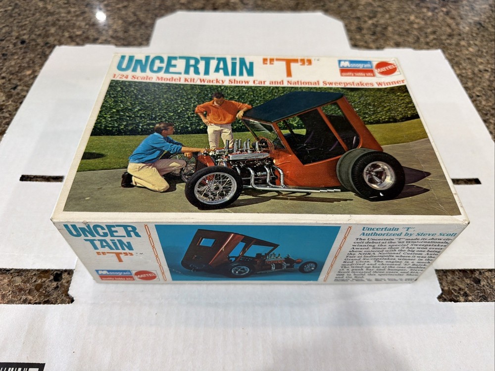MONOGRAM UNCERTAIN “T” ORIGINAL KIT! MINT!! CIRCA 1966!! VMCP!