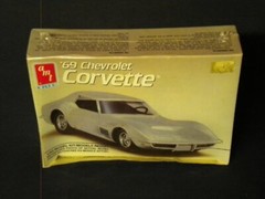 AMT/ERTL 69 Chevrolet Corvette 1/43