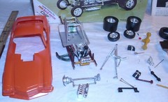 REVELL HEAVY HUGGER CAMARO Z28 FUNNY CAR MODEL KIT 1:25 1970 H-1342