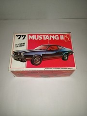 Vintage AMT T487 1977 Ford Mustang II 1/25 Model Kit