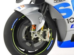 Tamiya 1/12 Team SUZUKI ECSTAR GSX-RR ’20 Masterwork Finished Model NEW 21176