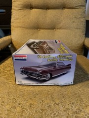 Monogram ’59 Cadillac Eldorado Seville Hardtop 1:25 Kit 85-7808