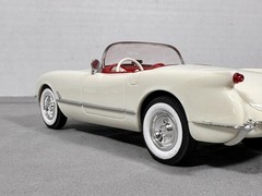 1/24 Scale 1953 Chevrolet CORVETTE Super Nice Model Car 1/25 C1 White/Red *NICE*
