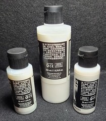 MECHA Varnish – Gloss 27.701 200ml Matt 26.702 & Satin 26.703 60ml Hobby Model