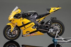 Platz BEEMAX 1/12 Yamaha YZR-M1 2007 item BX13002 NEW From Japan