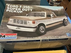 1 24 scale model parts Ford F250 Super Duty Front Bumper Only