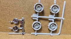 1967 Ford F-100 4 WD RIMS & HOLE IN CENTER CAPS 1:25 Moebius NEW Model PARTS