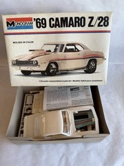 Vintage 1977 Monogram ’69 CAMARO Z/28 Model Kit Car – NEW Open Box!