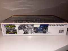 NEW Monogram Mack R Conventional Fruehauf Tanker 85-1962 Model Kit UNOPENED