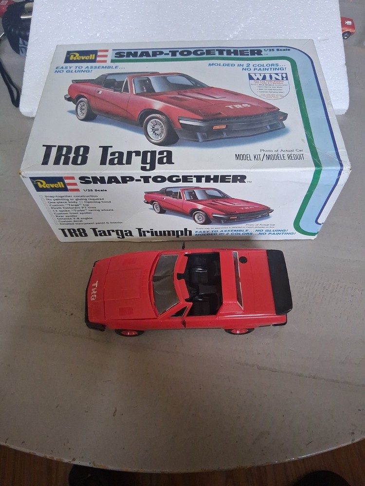 Revell Bausatz Triumph TR8 Targa, Snap-Together, Maßstab 1:25, H-6202 