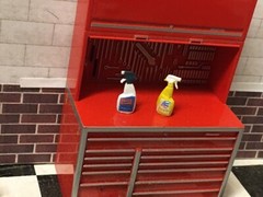 1/25 Cleaning Spray Bottles For Garage Diorama 3D Printed Resin 1/24 4 Per Deal