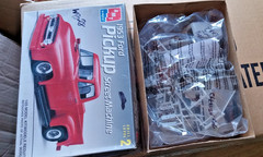 AMT 1953 Ford Pickup Street Machine 1/25 scale open kit sold as parts only