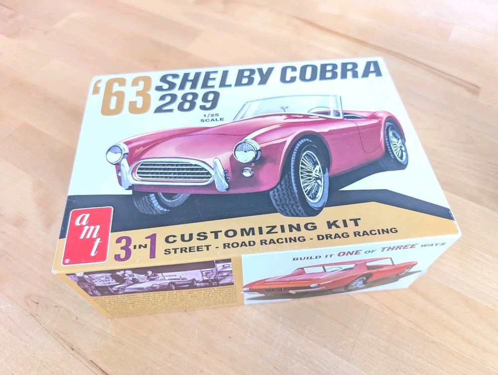 1963 SHELBY COBRA 289 3N1 MODEL KIT AMT ROUND 2 1/25 SCALE NEW IN OPEN BOX LOOK!