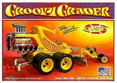 Atlantis Models M5697 1:24 Groovy Grader Tom Daniel Plastic Model Kit