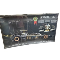 Revell JPS Lotus 72D 1/8 Model Kit 23″ Formula 1 Car Master Modeler