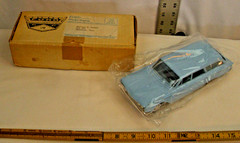 HUBLEY 1960 FORD COUNTRY STATION WAGON PROMO CAR MODEL 1:25 NEW BOXED