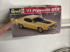 Revell 1971 ’71 Plymouth GTX Vintage 1995 1/24 Model Kit NEW SEALED #7608