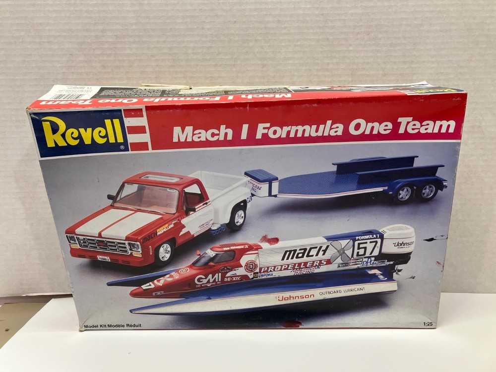 VINTAGE REVELL 1/25 SCALE MACH I FORMULA ONE TEAM JUNKYARD PARTS MODEL KIT