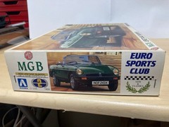 Aoshima 1/24 MGB Urethane Bumper Classic Car Model Kit Japan