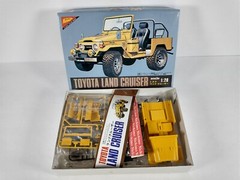 Toyota Land Cruiser 4×4 4 Wheel Drive Nichimo 1:20 Model Kit Sealed Parts Bags