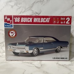AMT ERTL ’66 Buick Wildcat 1:25 Scale Model Car Kit New Sealed 31222-1HD