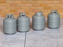1/18 Scale Propane Tanks – Diorama Accessory (set of 4)