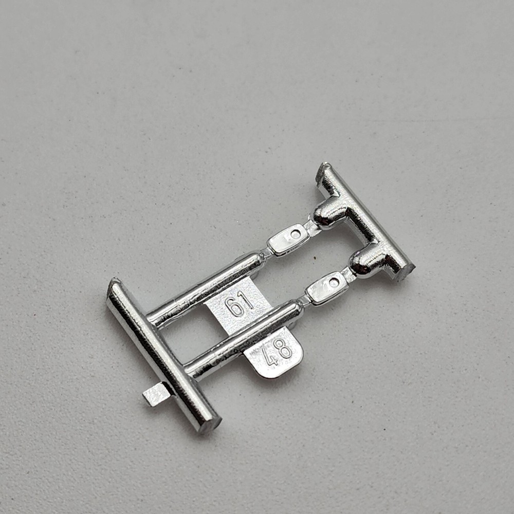 Revell 1/24 Shelby Cobra 427 S/C 85-2828 Parts Kit Bash Chrome Taillight Frames