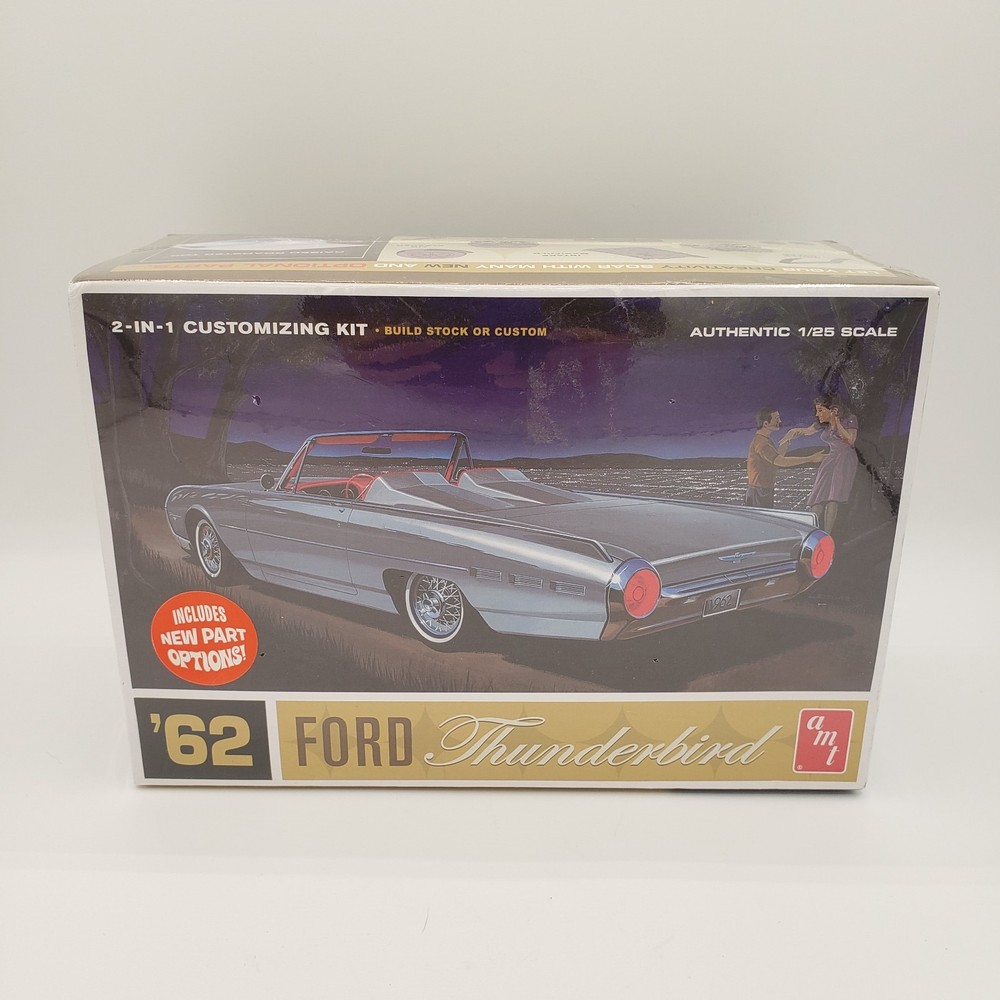 AMT FORD ’62 Thunderbird 2 in 1 “Customizing” model kit “New Factory Sealed Box”