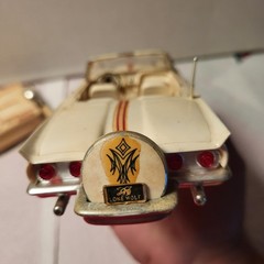 AMT 1959 Ford Thunderbird Edsel Convertible 1/25 Models Original Issue Built Ups