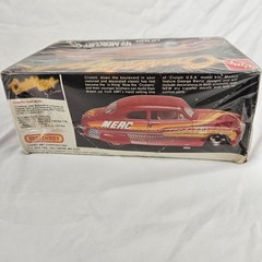 AMT Cruisin USA 1949 Mercury Coupe 1/25 Scale Plastic Model Kit
