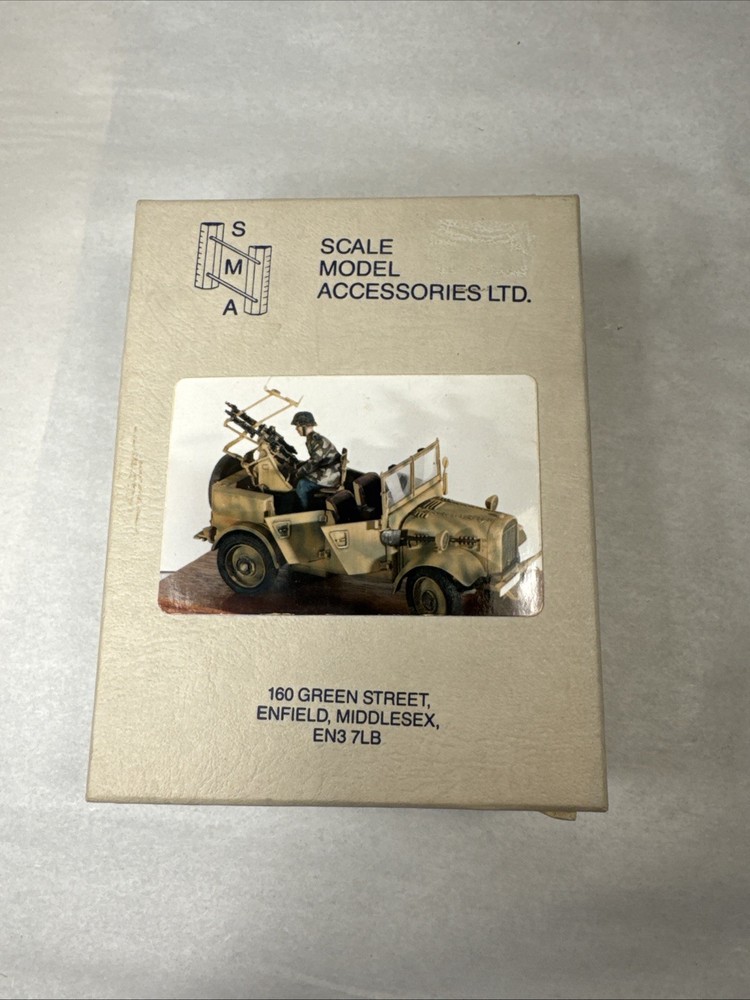 Scale Model Accessories 1/35 SMAV 103 Flak Version Stoewer With Figure