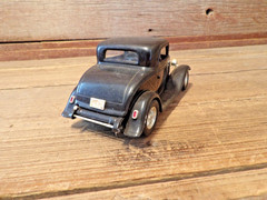 Vintage FORD Coupe Car Built Model Kit – JUNKYARD PARTS!
