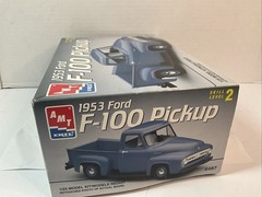 AMT ERTL 1953 Ford F-100 Pickup 1/25 Model Kit #6487 1994 Open Box Unassembled.