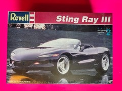 CHEVROLET CORVETTE STING RAY III MODEL KIT REVELL 1/25 SCALE NEW SEALED COOL!!