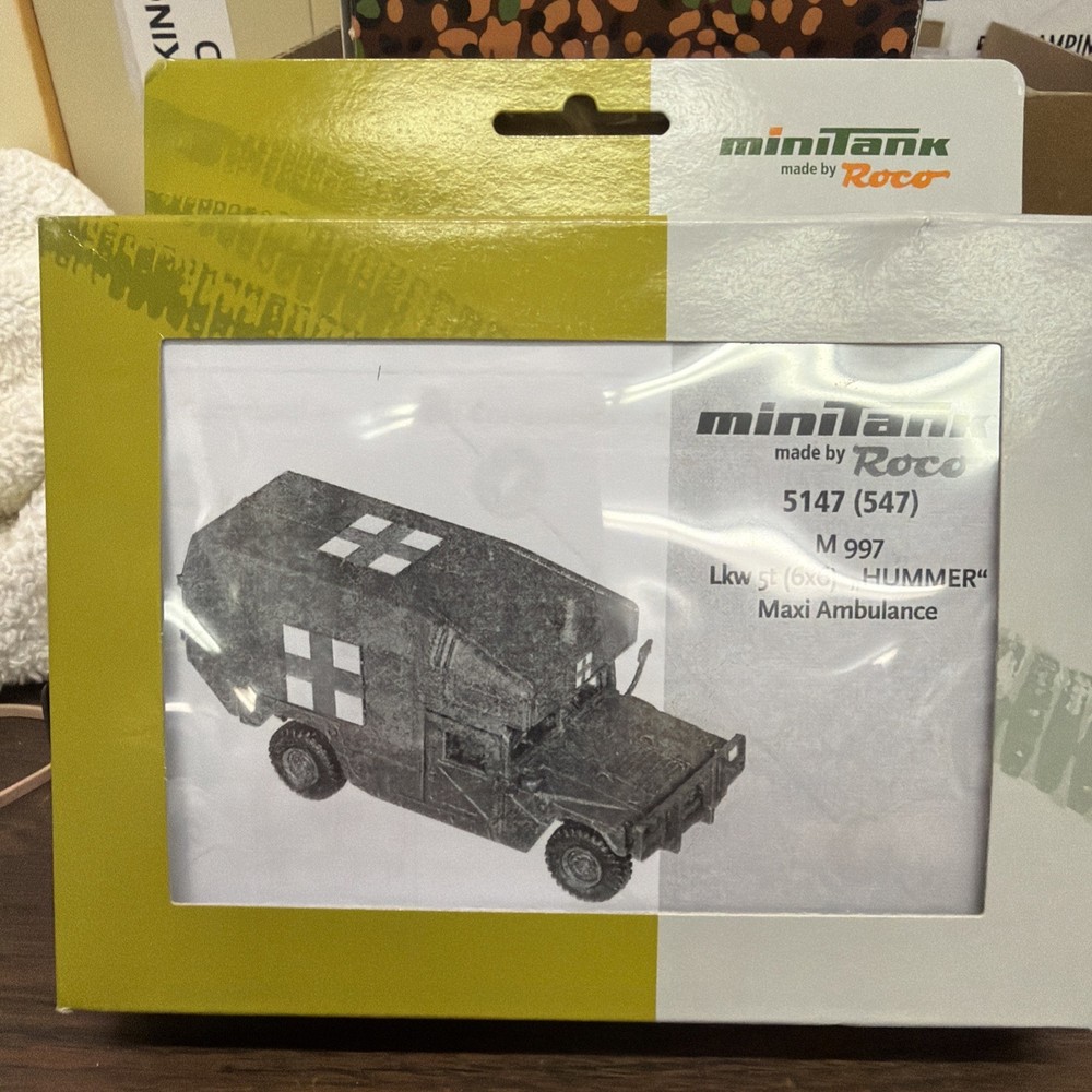 Roco 547 1:87 Minitanks M997 Maxi-Ambulance